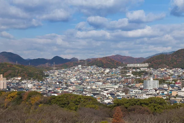 Osaka ikamet sonbahar mevsiminde dağ çevresi