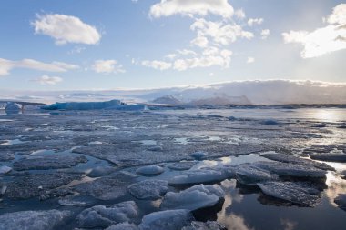 Göl kış sezon doğal manzara arka plan buz gibi güzel