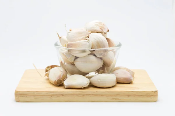 Garlic bulb on wooden board — Stock Photo, Image