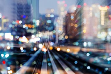 Bulanık tren hareket çift pozlama bulanık şehir şehir bokeh