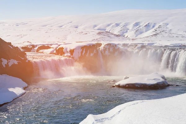 Godafoss 瀑布在冬天季节, 冰岛 — 图库照片