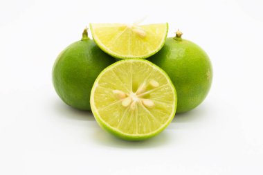Limes slayt beyaz arka plan üzerinde