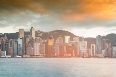 Hong Kong iş kent merkezinde sahil