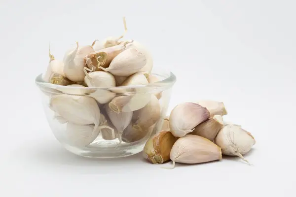 Fresh Garlic Blub Glass White Background — Stock Photo, Image