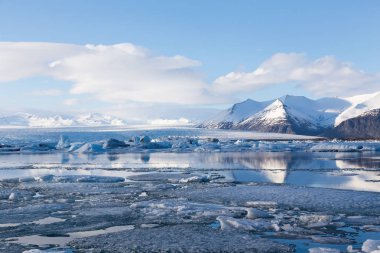 İzlanda Jakulsarlon lagün kış sezon doğal manzara arka planda