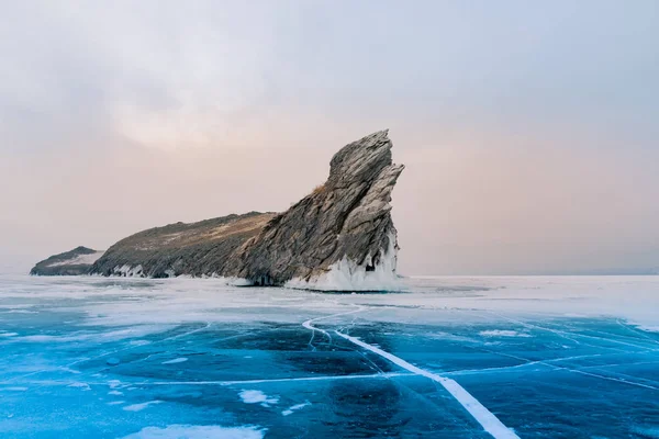 Ogoy Νησί Πάνω Baikal Πάγωσε Νερό Λίμνης Σιβηρία Ρωσία Χειμερινή — Φωτογραφία Αρχείου
