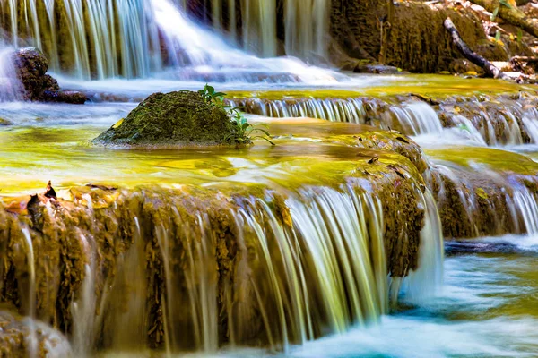 Cachoeira Natural Fundo Floresta Tropical Profunda — Fotografia de Stock