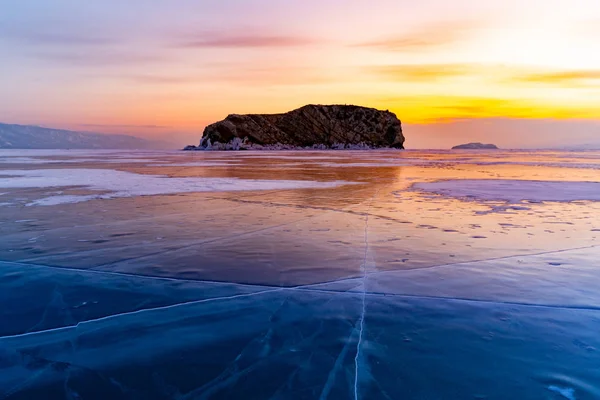 Baikal Νερό Λίμνη Βαϊκάλη Της Ρωσίας Ηλιοβασίλεμα Στον Ορίζοντα Φόντο — Φωτογραφία Αρχείου