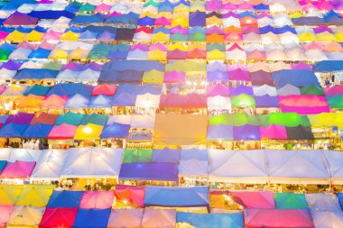 Güzel birden çok renk Pazar üstten görünüm, cityscape arka plan