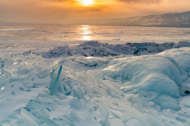 Su göl günbatımı gökyüzü arka plan, Baykal Rusya kış sezon doğal manzara arka plan ile dondu