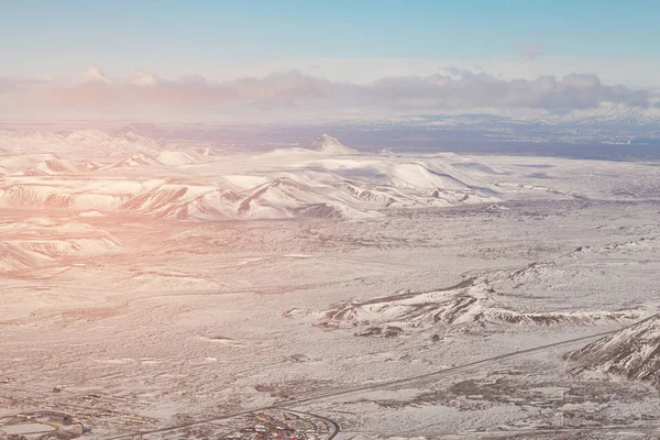 Kar Kapak Siyah Volkan Dağı Zlanda Kış Sezon Doğal Peyzaj — Stok fotoğraf