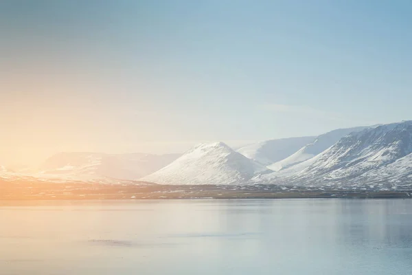 Schnee Bedeckt Über Berg Während Der Wintersaison Natürliche Landschaft Island — Stockfoto