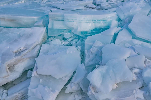 贝加尔湖水湖冬季冰裂的自然景观背景俄罗斯 — 图库照片