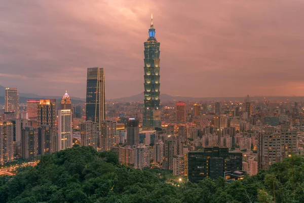 Tayvan Alacakaranlık Taipei Şehir Merkezi — Stok fotoğraf