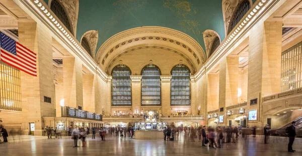 27 Ekim 2016 - New York - ABD, Grand Central Terminali gezginlerle dolup taşıyor