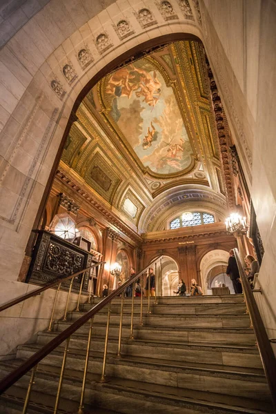 27 Ekim 2016 - New York - ABD, Grand Central Terminali gezginlerle dolup taşıyor