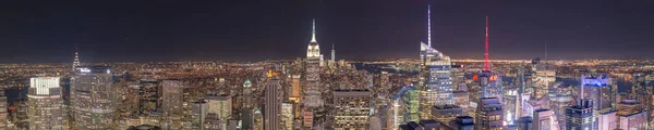 28 Ekim 2016 - New York - ABD, New York gece Rockefeller Center 'dan Skyline