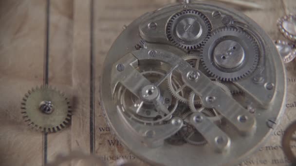 Makro Skott Antik Vintage Tick Tack Mekanism Rörelse Bakgrunden Kugghjul — Stockvideo