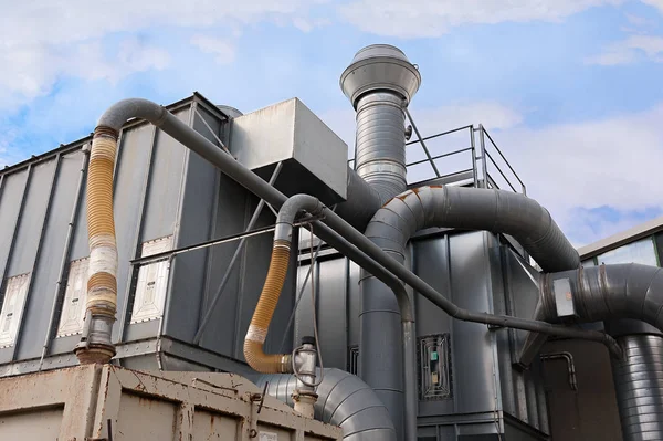 System filtracji powietrza przemysłowe fabryka. — Zdjęcie stockowe