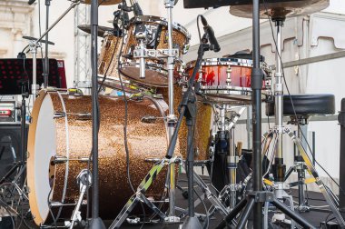 Davul takımının ayrıntıları.