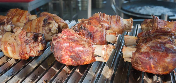Grilled pork knuckle. — Stock Photo, Image