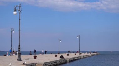 Trieste, İtalya - Temmuz 2019: Trieste İtalya 'nın Audace iskelesi.
