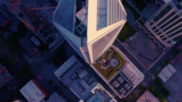Αεροφωτογραφία Του Κτιρίου Ενέργειας Charlotte Duke Uptown Κατά Διάρκεια Του — Αρχείο Βίντεο