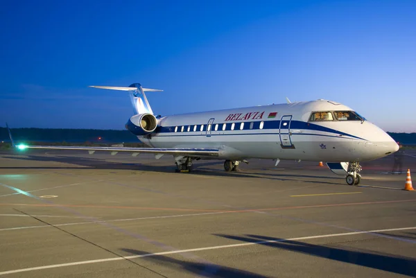 Nijniy Novgorod. Rusya. 31 Mayıs 2017. Yolcu uçağı Bombardier Crj 100er — Stok fotoğraf