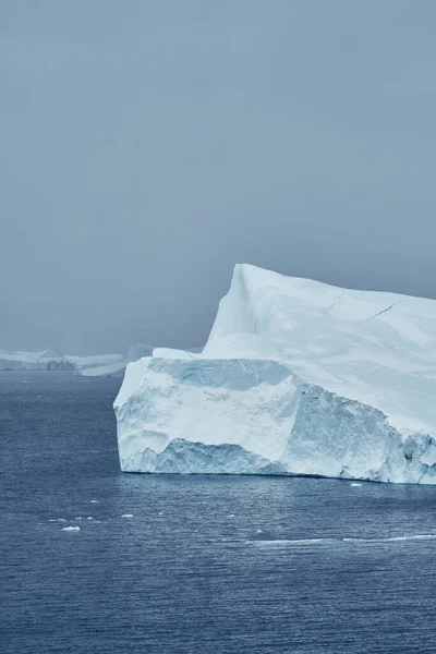 Ledovec Disco Bay Ilulissat Grónsku Šedou Oblohou — Stock fotografie