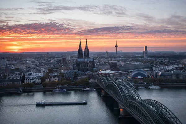 Cologne Skyline Sunset View Cologne Triangle Gothic Cathedral Dom Hohenzollern — Stock Photo, Image