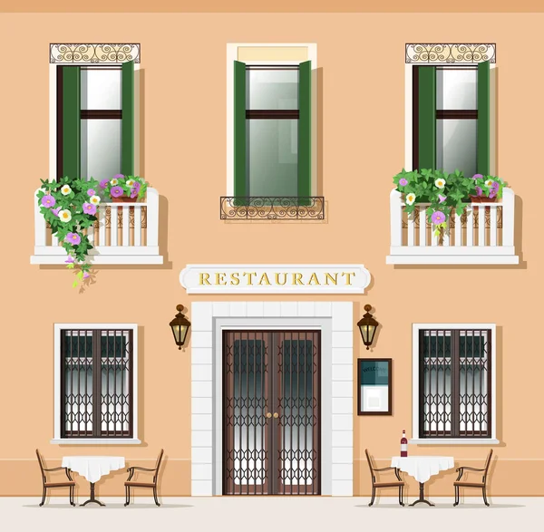 Fachada de restaurante de estilo vintage. Café a la antigua con mesas y sillas. Calle europea con restaurante exterior. Ilustración vectorial . — Archivo Imágenes Vectoriales