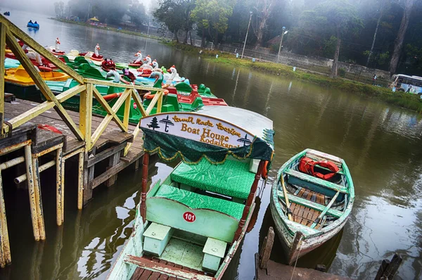 Bella Vista Barche Impilati Sul Lago Kodaikanal Attesa Che Turista — Foto Stock
