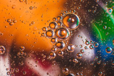 Evren ya da gezegenler kozmik soyut bir psikedelik arka plandır. Soyut atom molekül yapısı. Kabarcık. Havadan ya da moleküllerden makro çekim. Biyoloji, fizik veya kimya soyut