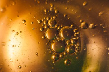 Evren ya da gezegenler kozmik soyut bir psikedelik arka plandır. Soyut atom molekül yapısı. Kabarcık. Havadan ya da moleküllerden makro çekim. Biyoloji, fizik veya kimya soyut