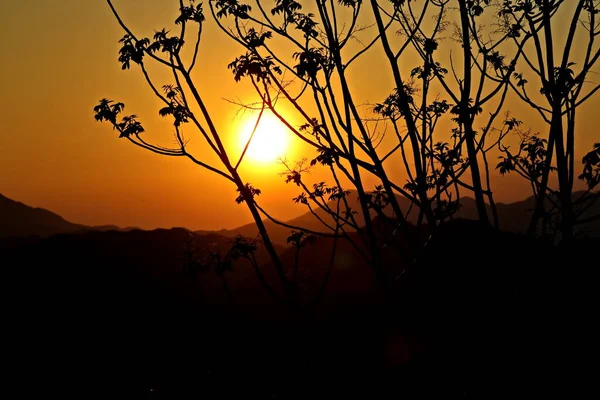 Puesta Sol Sobre Ciudad Vrgorac Dalmatina Croacia — Foto de Stock