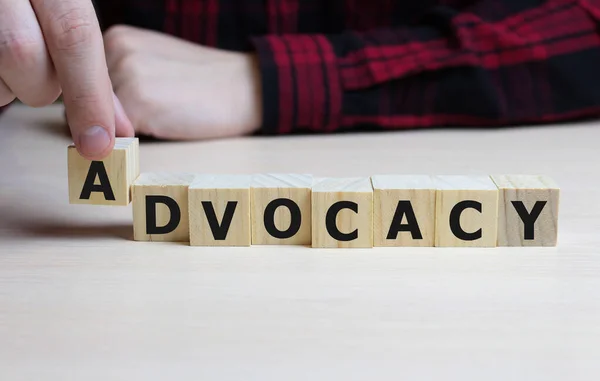 ADVOCACY kelime yapı taşları, iş konsepti ile yapılır.