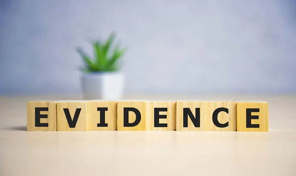 Word Evidence Composed Wooden Letters Science Concept — Stock Photo, Image