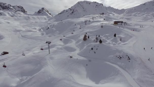 Uitzicht Vanuit Lucht Een Skigebied — Stockvideo