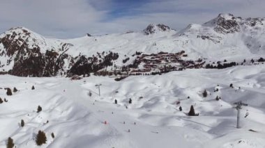 La Plange kayak merkezinin hava görüntüsü 
