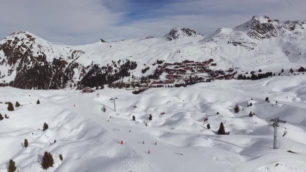 Luchtfoto Van Skigebied Plange — Stockvideo