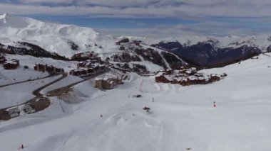 La Plagne kayak merkezinin hava görüntüsü.