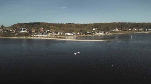 Pesawat Drone Shot Boat Cruising Oksel Islands Sonderhav — Stok Video