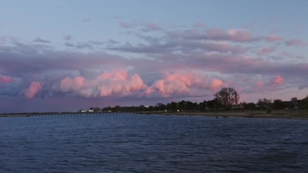 Drohnenflug Über Amager Strandpark — Stockvideo