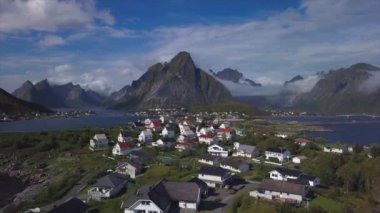 Norveç 'teki Lofoten Adalarındaki Reine' in Hava Görüntüsü