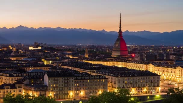 Timelapse day to night over Turin Italy, town wake up, colorful dramatic sky — Stock Video
