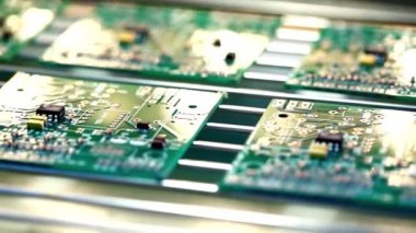 Yüzey Mount Technology Machine elementleri devre tahtalarına yerleştirdi 