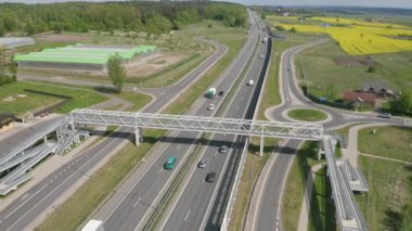 Sürücü Taşıyıcı Araçlarla Otoyol Kesişmesi