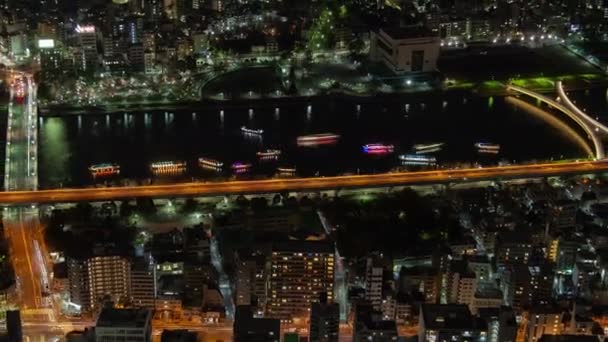 Timelapse Tokyo Barche Arrivo Partenza Riflettendo Nel Fiume — Video Stock