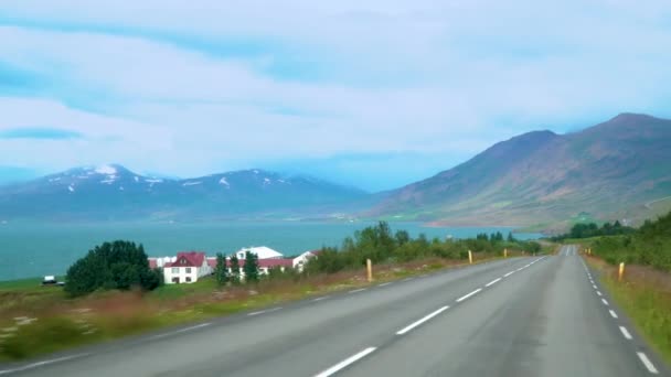Carro Condução Estrada Para Islândia — Vídeo de Stock