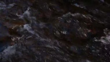 Dağ Akıntısı Manzarası Videosu